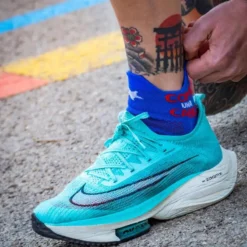 CALCETINES RUNNING TOBILLEROS #COMOUNACABRA Unisex KAMUABU Azul/rojo -Fitness cardio Ventas calcetines running tobilleros comounacabra unisex kamuabu azulrojo 4