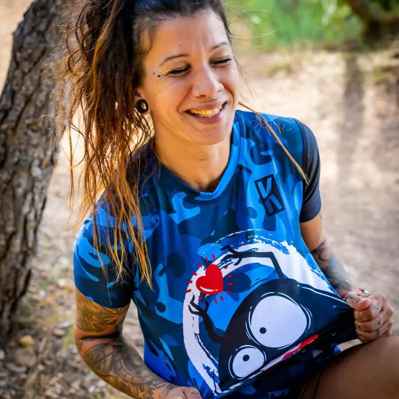 CAMISETA DE RUNNING #LOVERUNNING Para MUJER - KAMUABU Color Camuflaje 90grs 6 CAMISETA DE RUNNING #LOVERUNNING Para MUJER - KAMUABU Color Camuflaje 90grs - Imagen 4