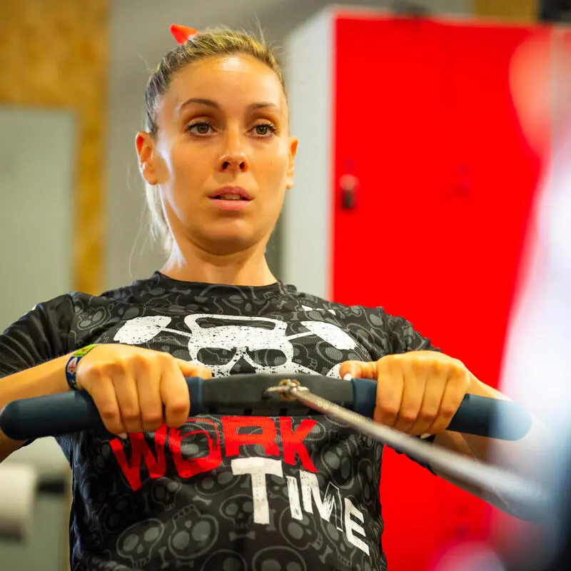 CAMISETA DE RUNNING #WORKTIME Para MUJER - KAMUABU Color Negra 90grs 6 CAMISETA DE RUNNING #WORKTIME Para MUJER - KAMUABU Color Negra 90grs - Imagen 4