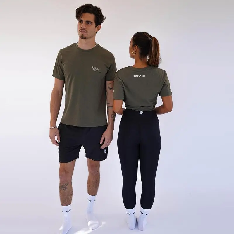 Camiseta Fitness Sostenible Manga Corta Algodón Unisex Fitplanet Seaturtle Verde 5 Camiseta Fitness Sostenible Manga Corta Algodón Unisex Fitplanet Seaturtle Verde - Imagen 3