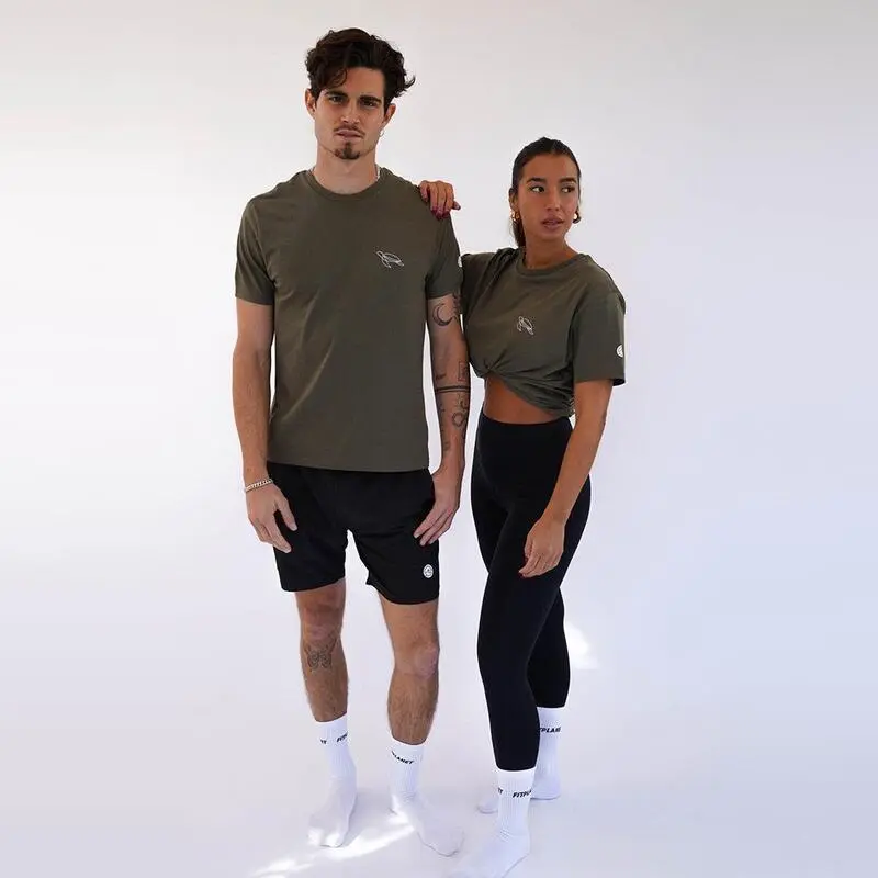 Camiseta Fitness Sostenible Manga Corta Algodón Unisex Fitplanet Seaturtle Verde 3 Camiseta Fitness Sostenible Manga Corta Algodón Unisex Fitplanet Seaturtle Verde