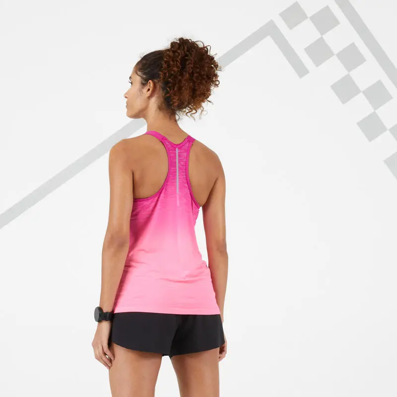 Camiseta Running Sin Mangas Sujetador Integrado Mujer Kiprun Care Rosa Degradado 6 Camiseta Running Sin Mangas Sujetador Integrado Mujer Kiprun Care Rosa Degradado - Imagen 4