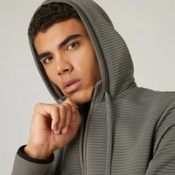 Chaqueta Fitness Con Cremallera Y Capucha Hombre Domyos Caqui 11 Chaqueta Fitness Con Cremallera Y Capucha Hombre Domyos Caqui -Fitness cardio Ventas chaqueta fitness con cremallera y capucha hombre domyos caqui 4