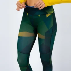 THE RUNNING REPUBLIC Leggings Running Largos De Poliéster Reciclado Para Mujer TRR Geo Verde -Fitness cardio Ventas leggings running largos de poliester reciclado para mujer trr geo verde 1